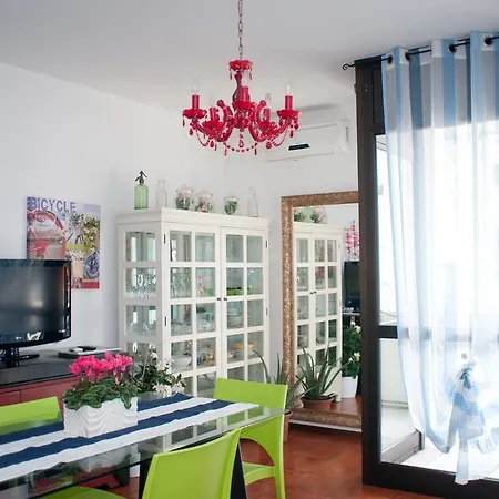 Tami Holidays Apartment