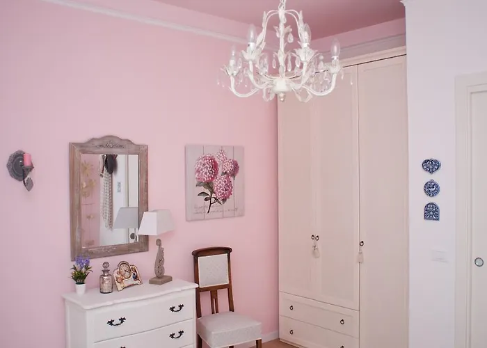 Tami Holidays ヴィットリオ・ヴェネト