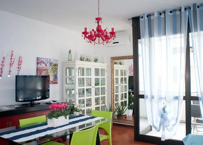 Tami Holidays アパート